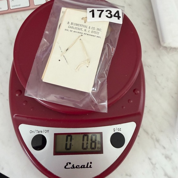 9 Vintage Militaires Equipment Buttons Le Chic Thin Brass Approx 5/8" Wide - Picture 4 of 6